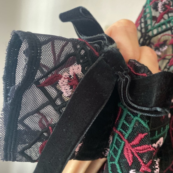 MONIQUE LHUlLLER | Vine Embroidered Velvet Bow Trim Dress - Picture 13 of 15